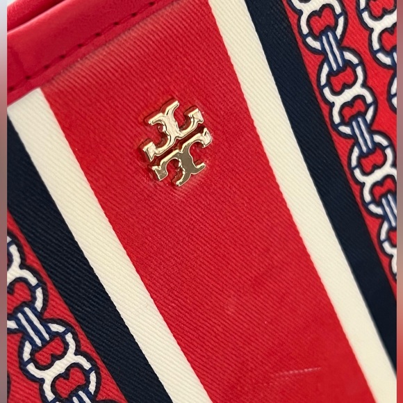 Tory Burch Gemini Link Large Red Logo Coated Canvas Vinyl Tote Bag - Picture 2 of 16
